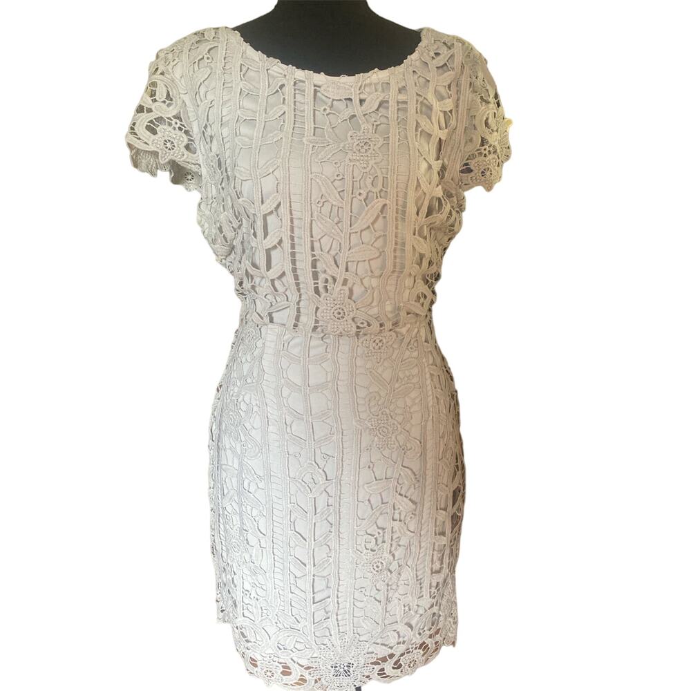 She And Sky Boutique Dove Lace bodycon Woman’s Dress Juniors Large